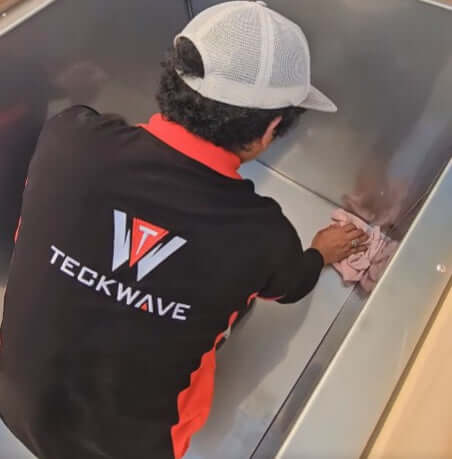 With TECKWAVE’s professional maintenance service, you can ensure your ice bath remains in top condition