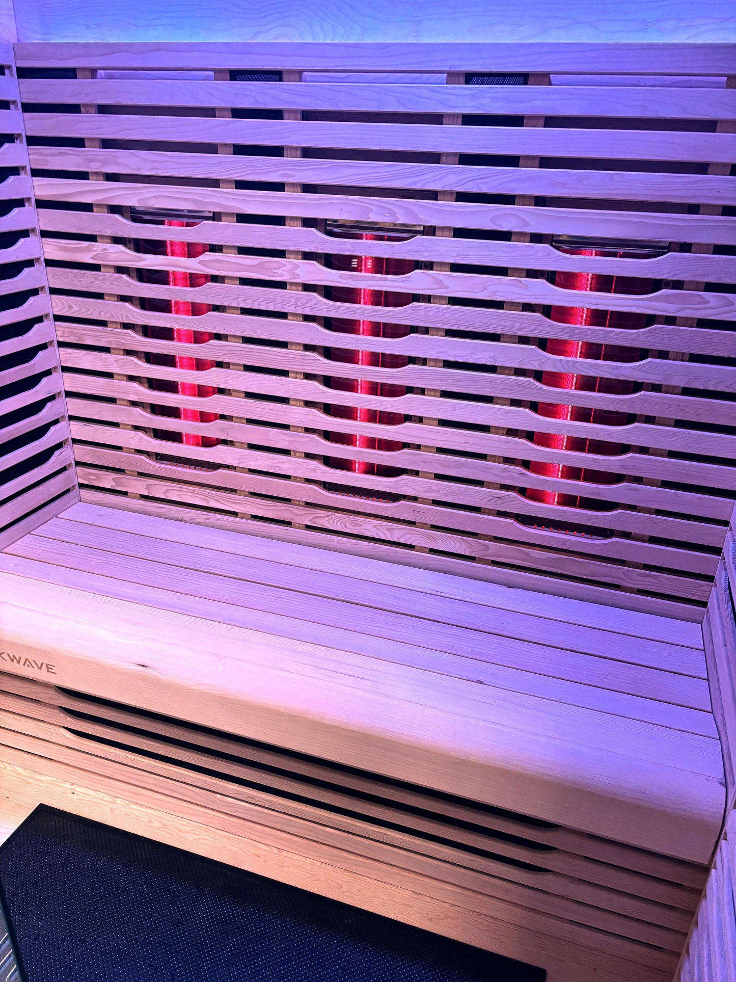 UrbanOasis 3 Full Spectrum Infrared Sauna
