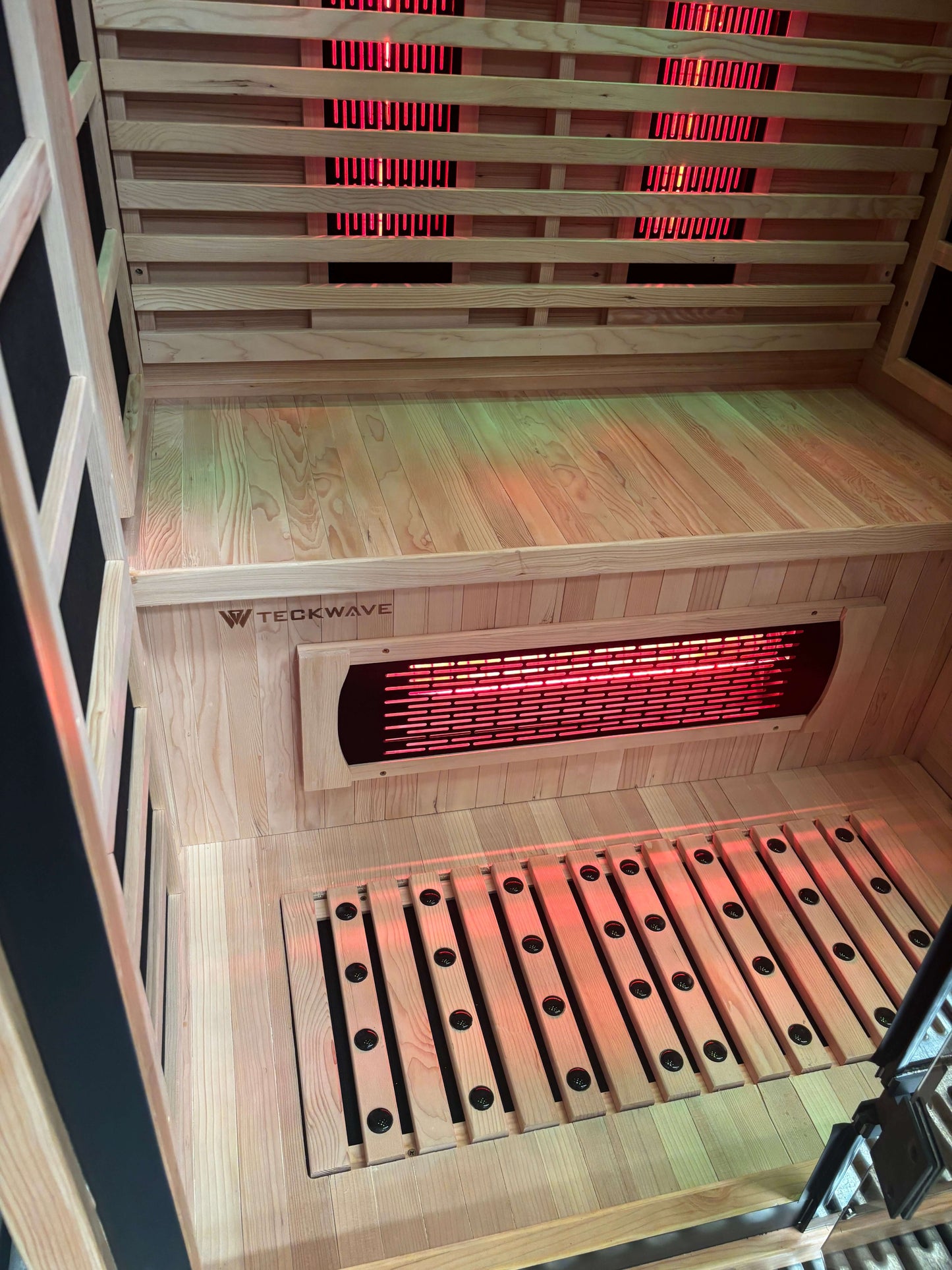 UrbanRadiance Full Spectrum Infrared Sauna
