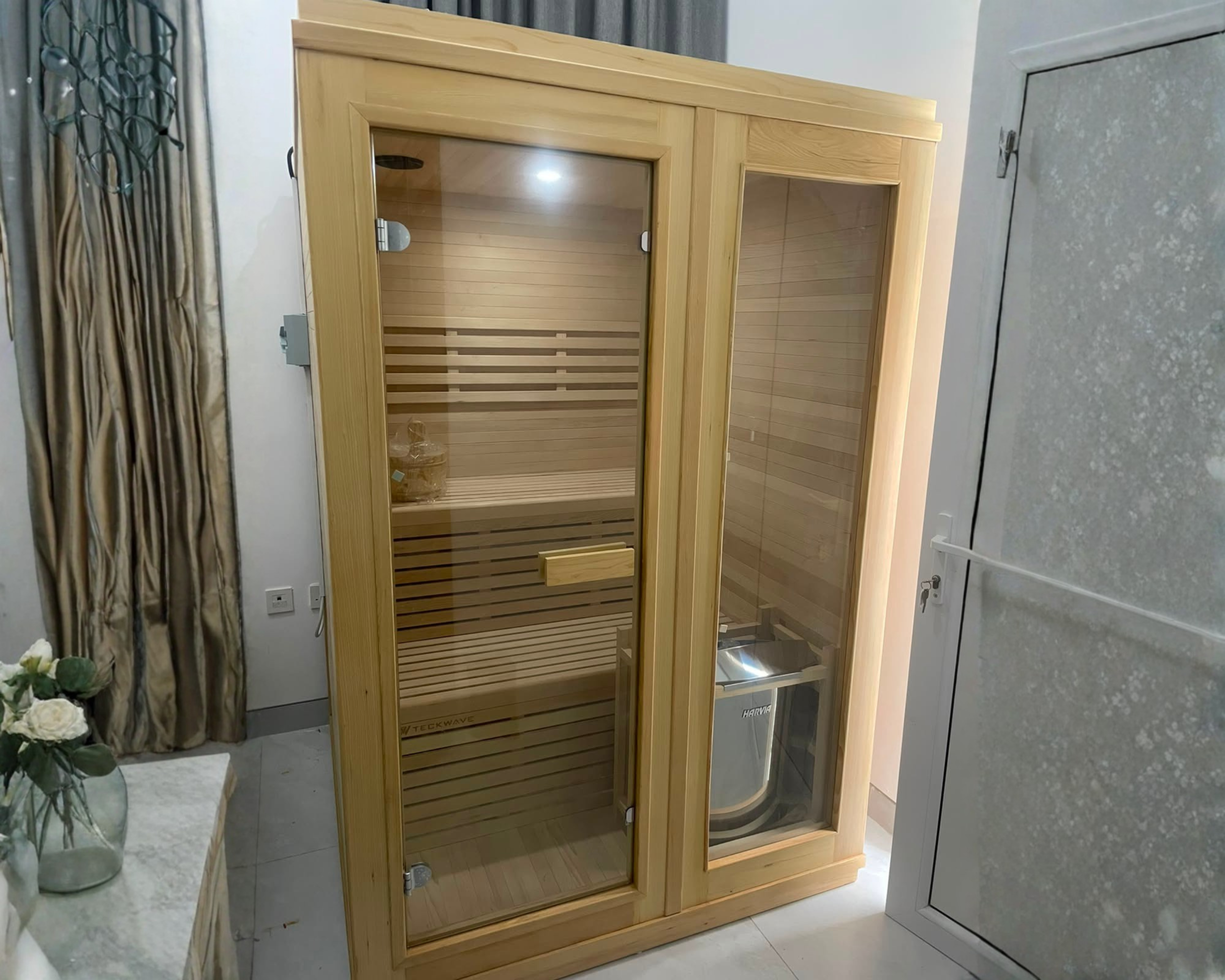 TECKWAVE UrbanNordic Traditional Sauna in a bath room in Abu Dhabi
